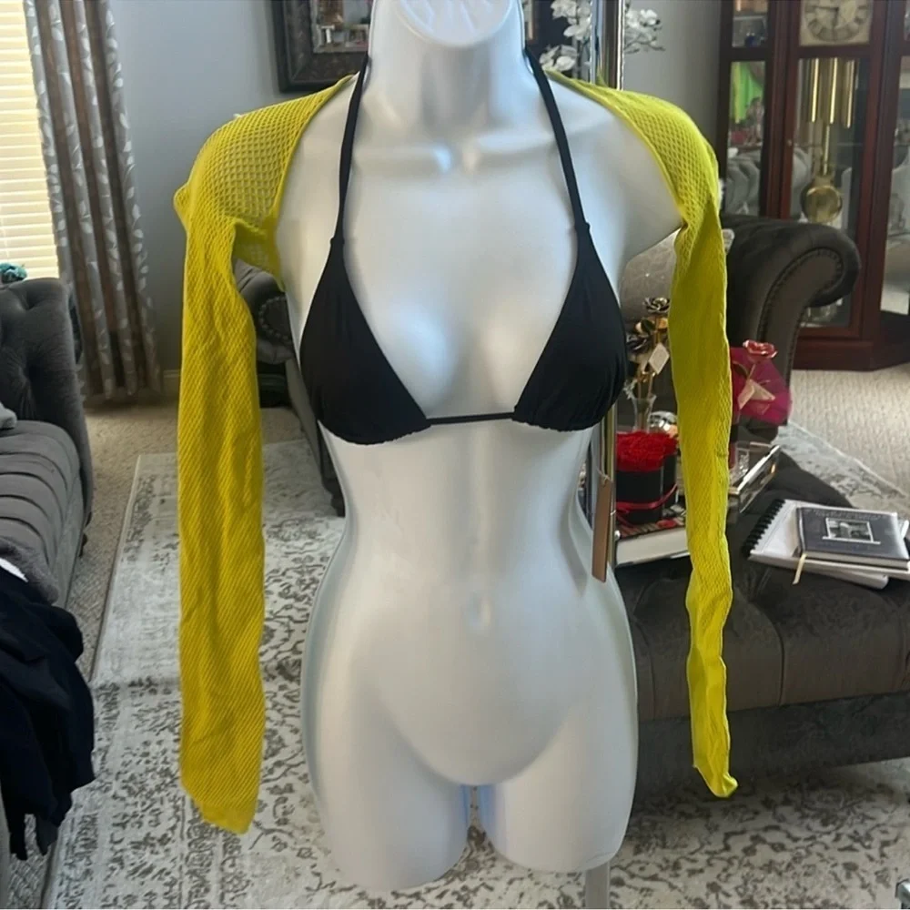 Skims (B13) swim shrug NWT SIZE 2x/4x